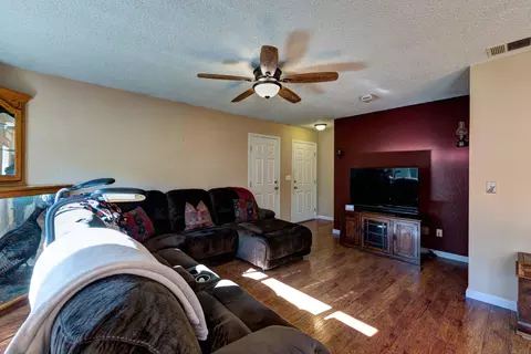 2585 Holly St, Anderson, CA 96007 photo 15
