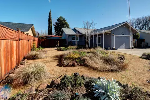 2585 Holly St, Anderson, CA 96007 photo 1