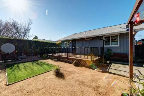 2585 Holly St, Anderson, CA 96007 photo 8