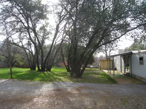 12600 Akrich St, Redding, CA 96003 photo 2