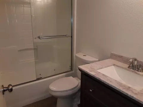 930 Partridge Dr, Redding, CA 96003 photo 12