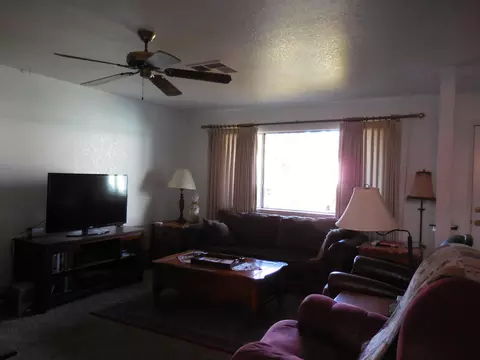 3763 Sunwood Dr, Redding, CA 96002 photo 6