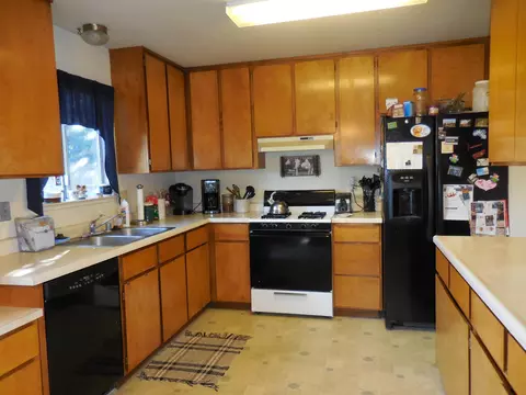 3763 Sunwood Dr, Redding, CA 96002 photo 8