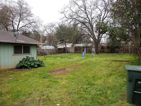 1976 Deerfield Ave, Redding, CA 96002 photo 10