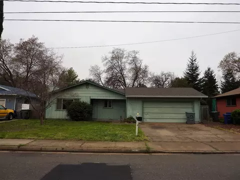 1976 Deerfield Ave, Redding, CA 96002 photo 1