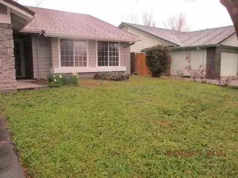 1930 Yahi Ln, Redding, CA 96002 photo 3