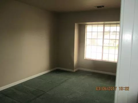 1930 Yahi Ln, Redding, CA 96002 photo 5