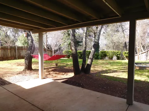 1652 Galaxy Way, Redding, CA 96002 photo 8