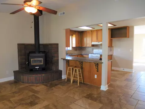1652 Galaxy Way, Redding, CA 96002 photo 7