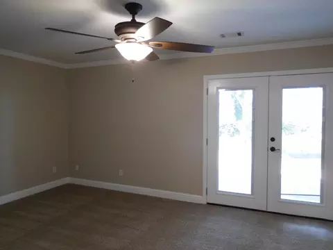 1652 Galaxy Way, Redding, CA 96002 photo 10