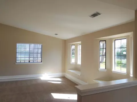 1652 Galaxy Way, Redding, CA 96002 photo 4