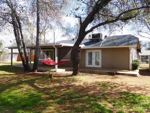 1652 Galaxy Way, Redding, CA 96002 photo 9