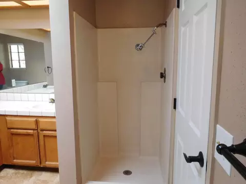 1652 Galaxy Way, Redding, CA 96002 photo 12
