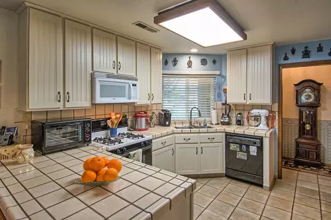 4229 Pasatiempo Ct, Redding, CA 96002 photo 9