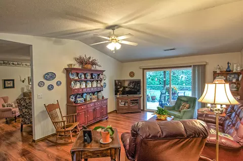4229 Pasatiempo Ct, Redding, CA 96002 photo 6