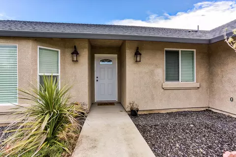 7107 Chancy Ct, Redding, CA 96001 photo 2