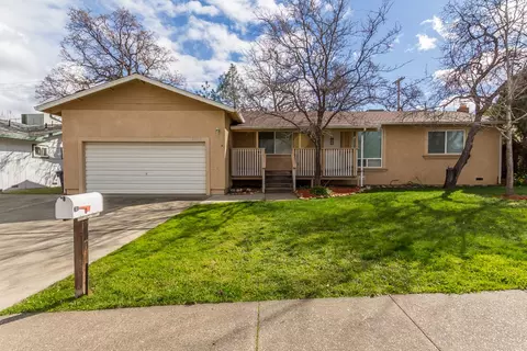 3955 Oro St, Redding, CA 96001 photo 1