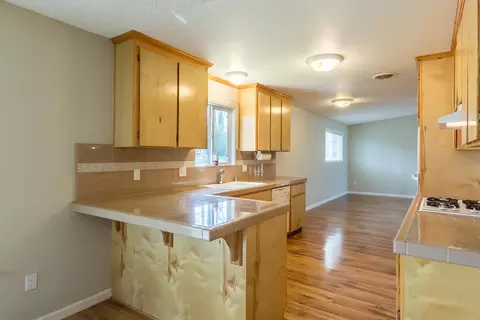 3955 Oro St, Redding, CA 96001 photo 7