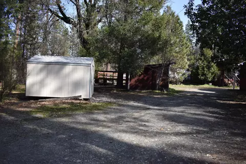 91 Locust St, Hayfork, CA 96041 photo 2