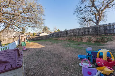 1246 Southpointe Dr, Red Bluff, CA 96080 photo 21