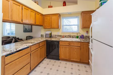 1246 Southpointe Dr, Red Bluff, CA 96080 photo 2