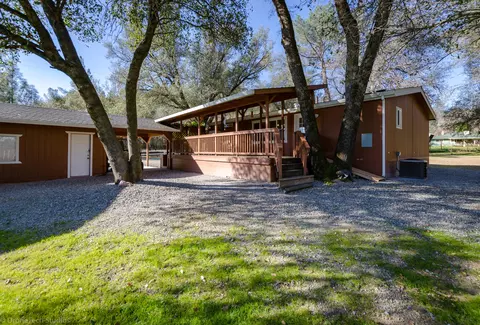 20278 Leon Ln, Redding, CA 96003 photo 4