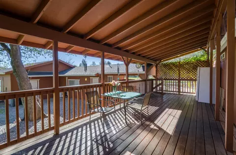 20278 Leon Ln, Redding, CA 96003 photo 2