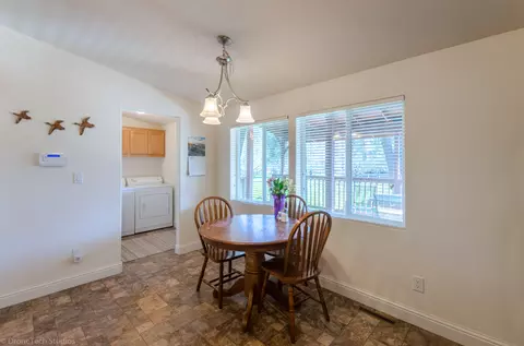 20278 Leon Ln, Redding, CA 96003 photo 9