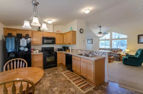 20278 Leon Ln, Redding, CA 96003 photo 5