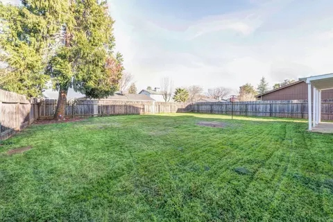 3727 Pluto St, Redding, CA 96002 photo 21