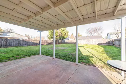 3727 Pluto St, Redding, CA 96002 photo 16