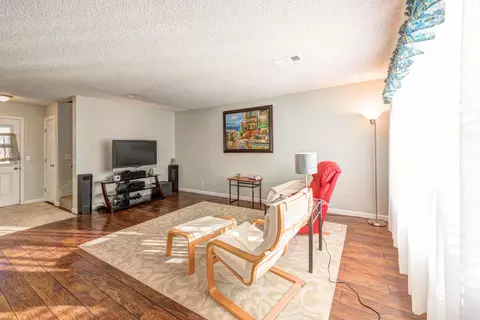 3727 Pluto St, Redding, CA 96002 photo 5