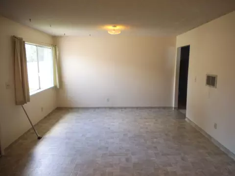 1163 Riviera Dr, Redding, CA 96001 photo 8