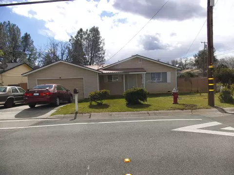 1163 Riviera Dr, Redding, CA 96001 photo 1