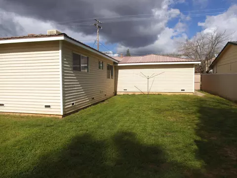 1163 Riviera Dr, Redding, CA 96001 photo 2