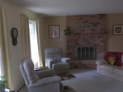 806 Collyer Dr, Redding, CA 96003 photo 10