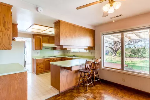 5988 Riverside, Redding, CA 96001 photo 8