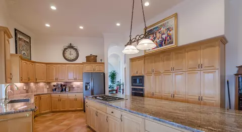 2385 Dream St, Redding, CA 96001 photo 12