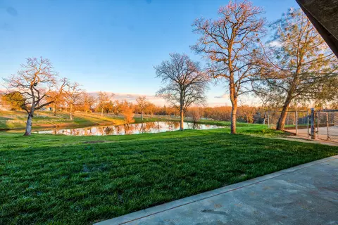 21039 Shadow Hill Ln, Redding, CA 96002 photo 18