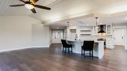 21039 Shadow Hill Ln, Redding, CA 96002 photo 7