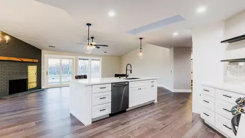 21039 Shadow Hill Ln, Redding, CA 96002 photo 10