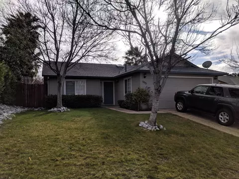 555 Viewpoint Dr, Redding, CA 96003 photo 1