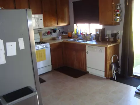 2046 Charade Way, Redding, CA 96003 photo 2