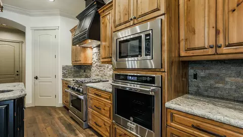 19530 Natalie Way, Redding, CA 96003 photo 8