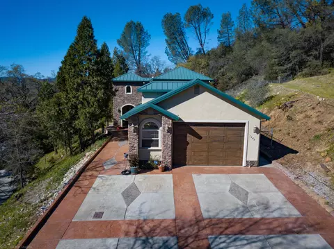 1488 Benton Dr, Redding, CA 96003 photo 6