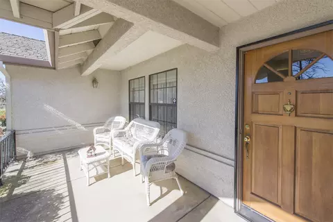 1956 Vineyard Trl, Redding, CA 96003 photo 2