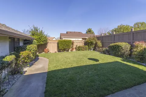 1956 Vineyard Trl, Redding, CA 96003 photo 25