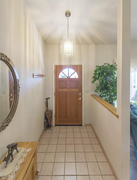 1956 Vineyard Trl, Redding, CA 96003 photo 3