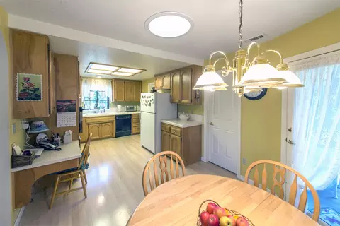 1956 Vineyard Trl, Redding, CA 96003 photo 10