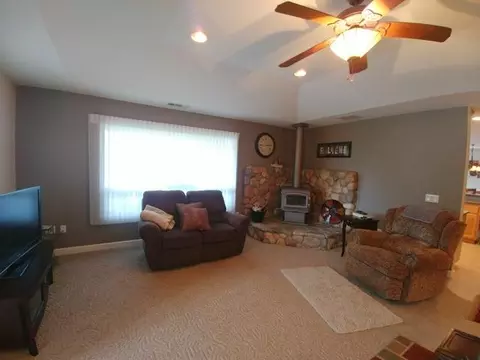 4035 Travona St, Redding, CA 96001 photo 18